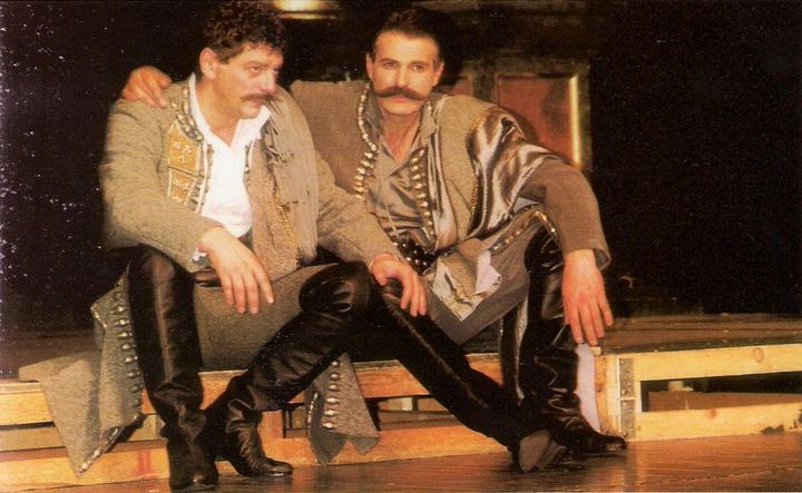 Maksim Crnojević, 2000. — Vladan Gajović i Predrag Miletić